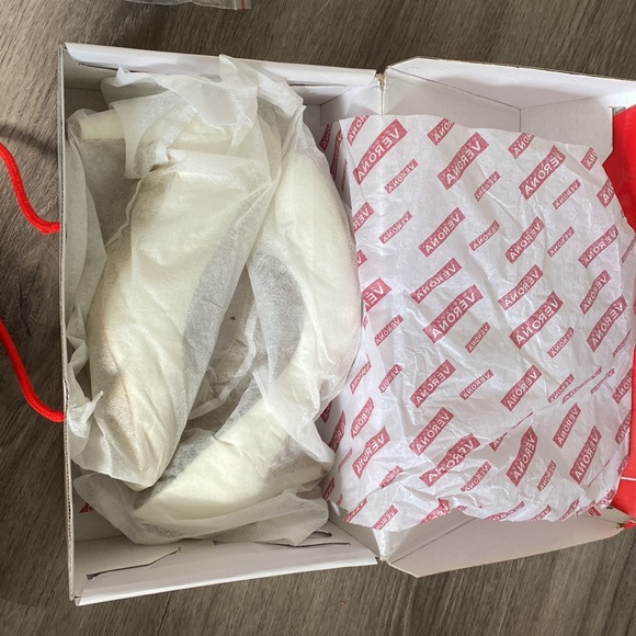 Verona High Heels - Picture 3 of 7